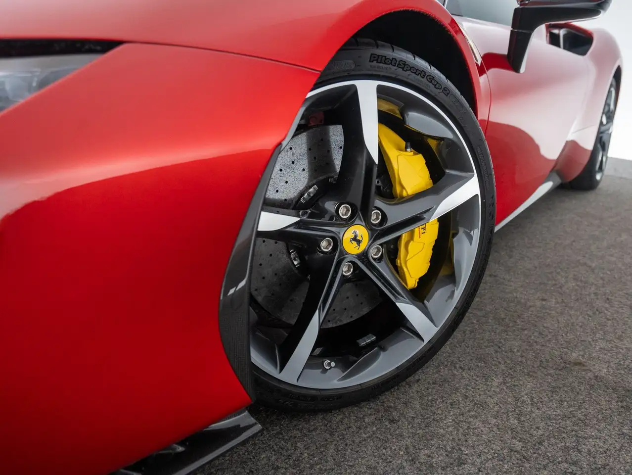 Ferrari SF90 Stradale — معرض صور السيارة 11