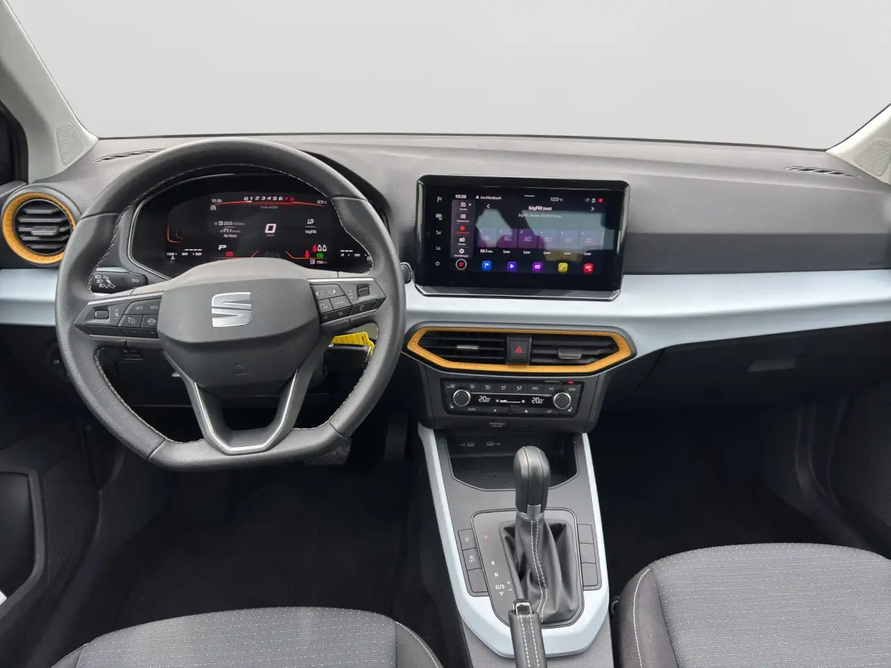 SEAT Arona Style Edition Navi Tempomat SHZ CarPlay — Galería del vehículo 12