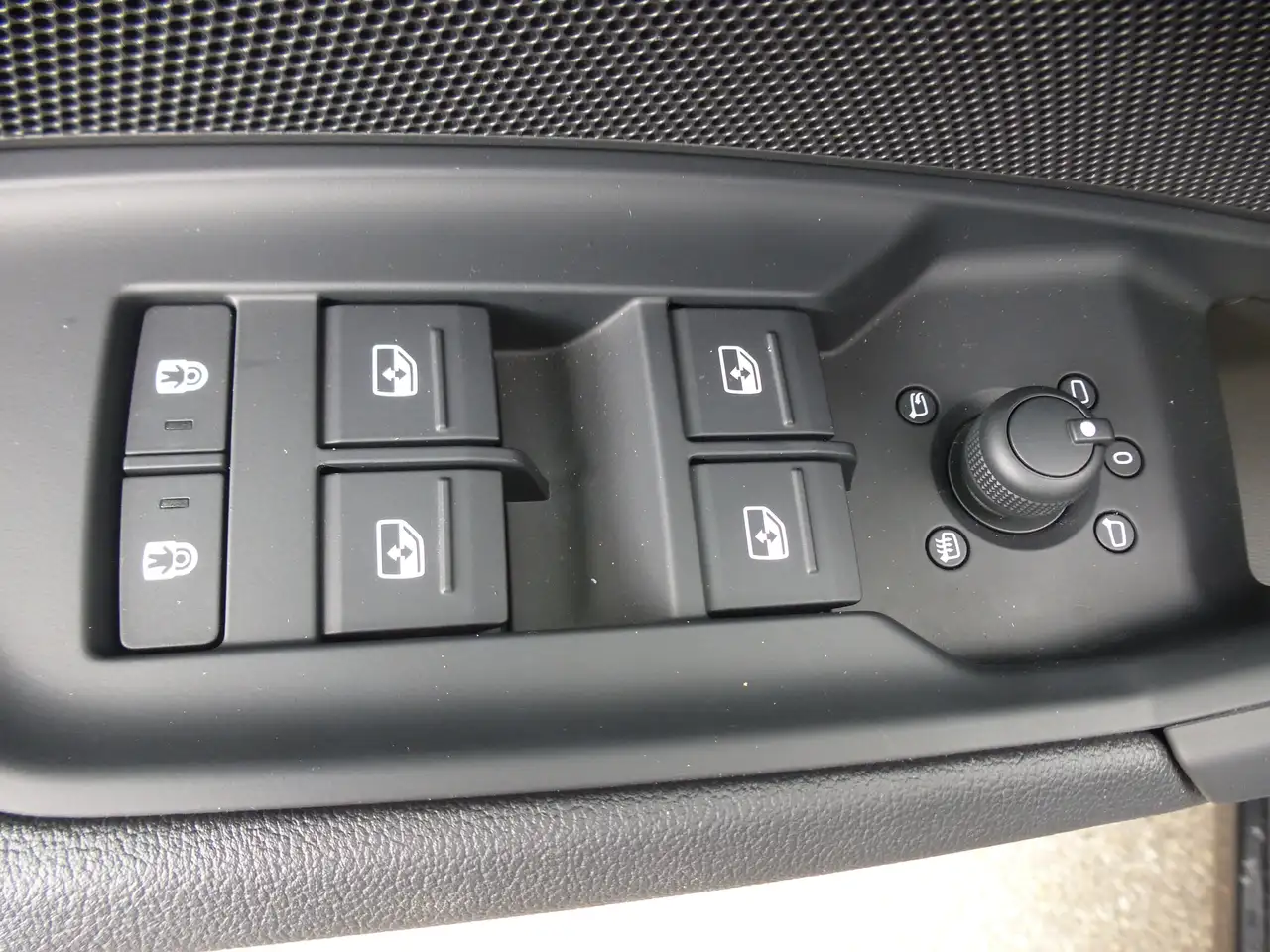 Audi A3 35 TFSI advanced*SHZ*ACCNavi/Tel*2 Z-Klima** — Vehicle gallery 8