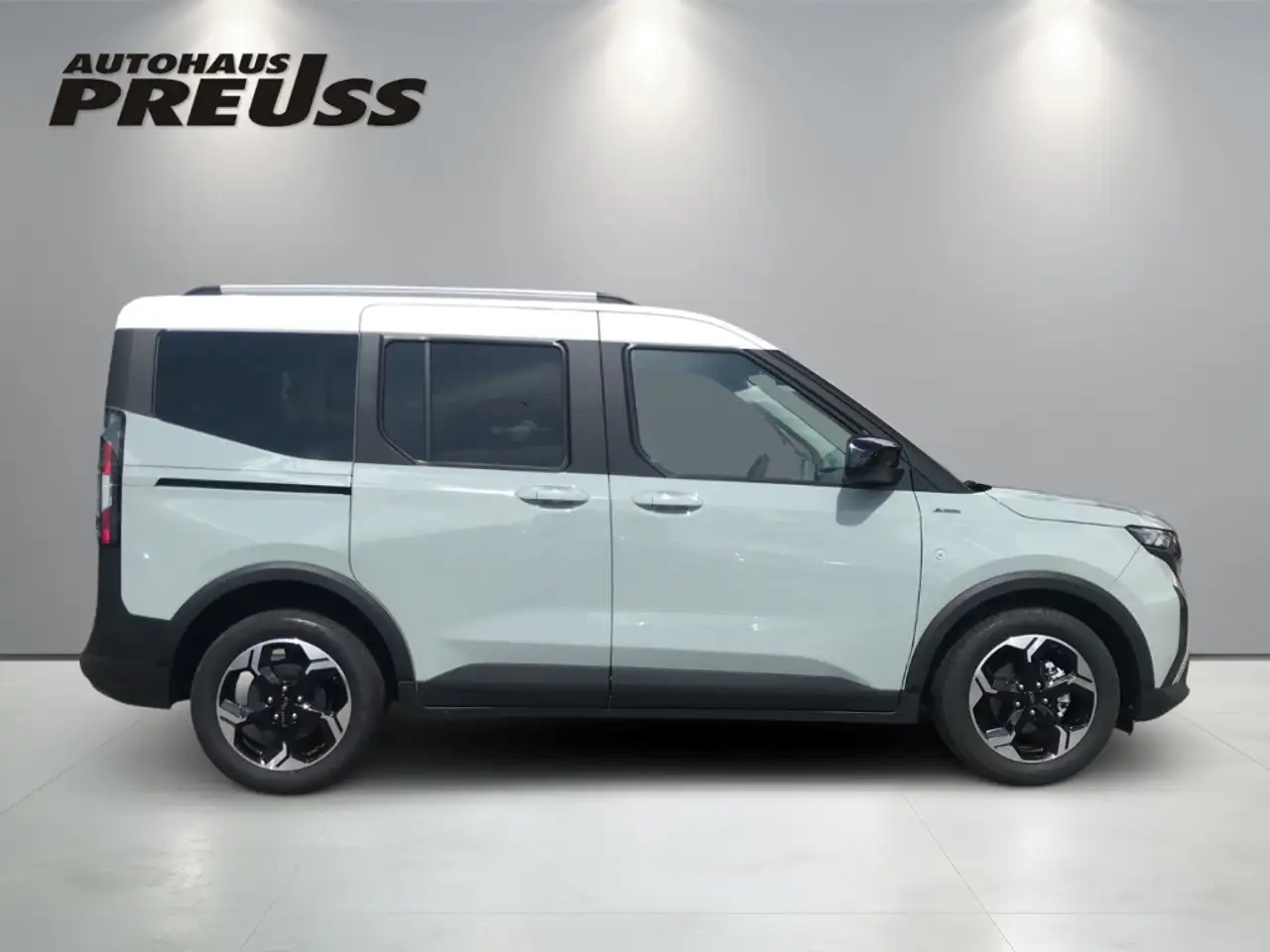 Ford Tourneo Courier Active 1,0 Eco Boost Automatik — Galería del vehículo 5