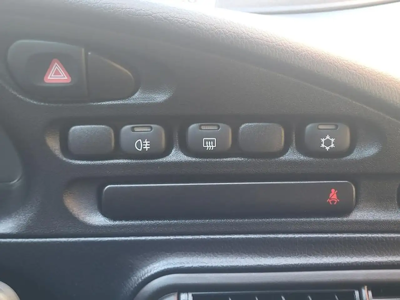 Lada Niva 4x4 TRAVEL COMFORT+LPG-Autogas+SITZHEIZUNG — معرض صور السيارة 30