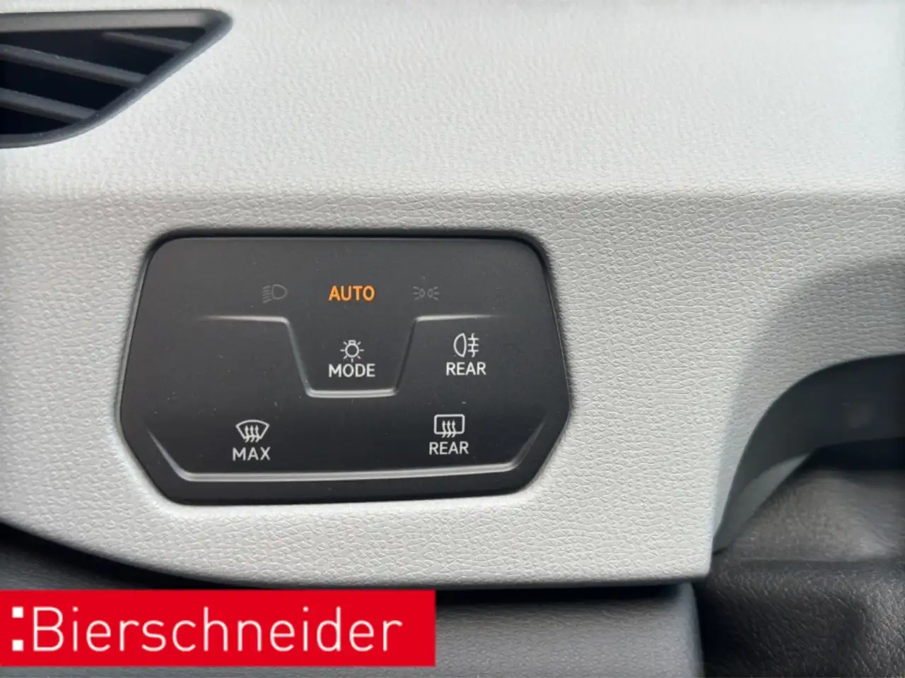 Volkswagen ID.3 Pro KAMERA LED ACC NAVI SHZ — معرض صور السيارة 38
