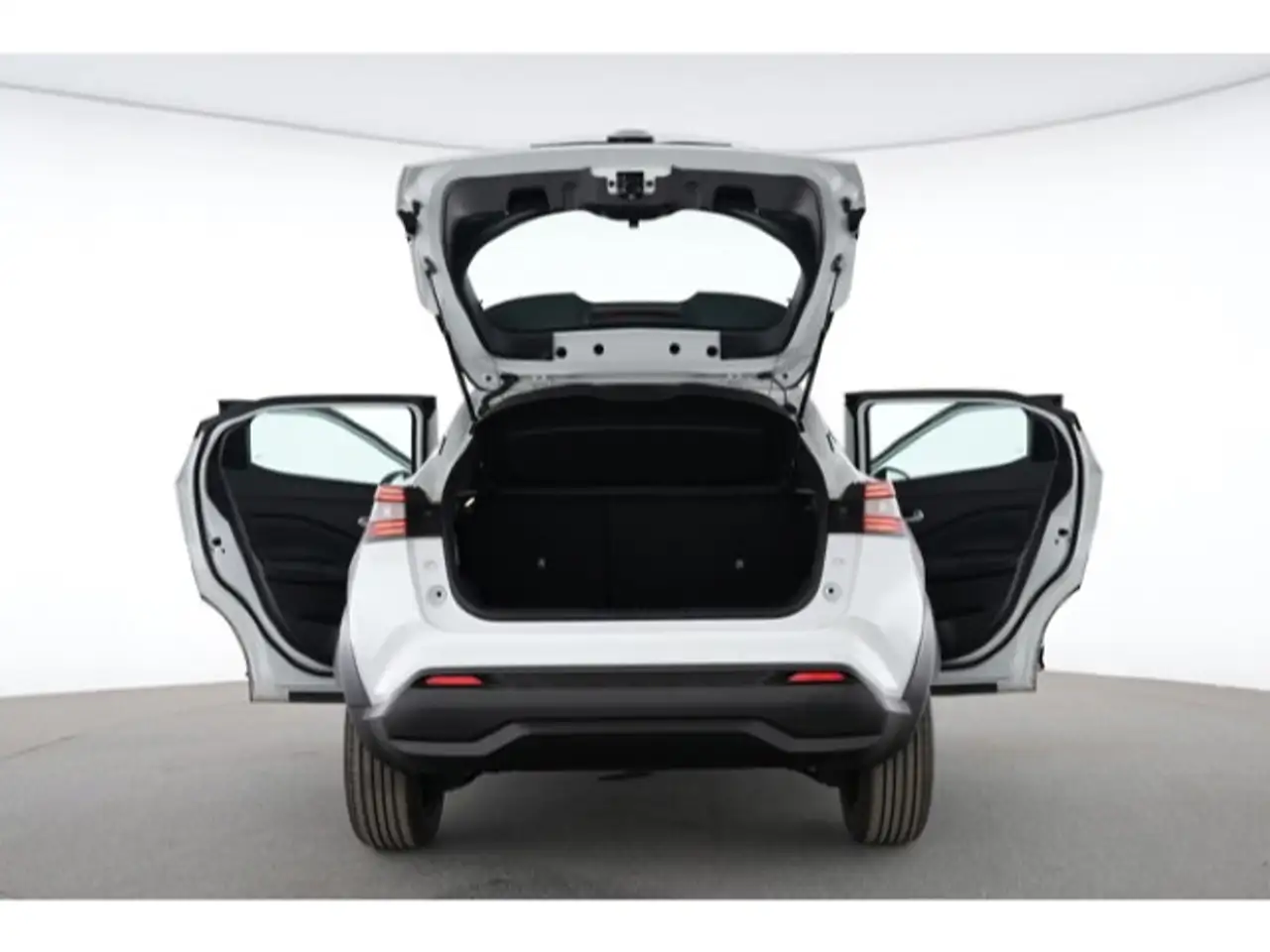 Nissan Juke 1.0 DIG-T DCT Acenta Komfort+NCS — معرض صور السيارة 6