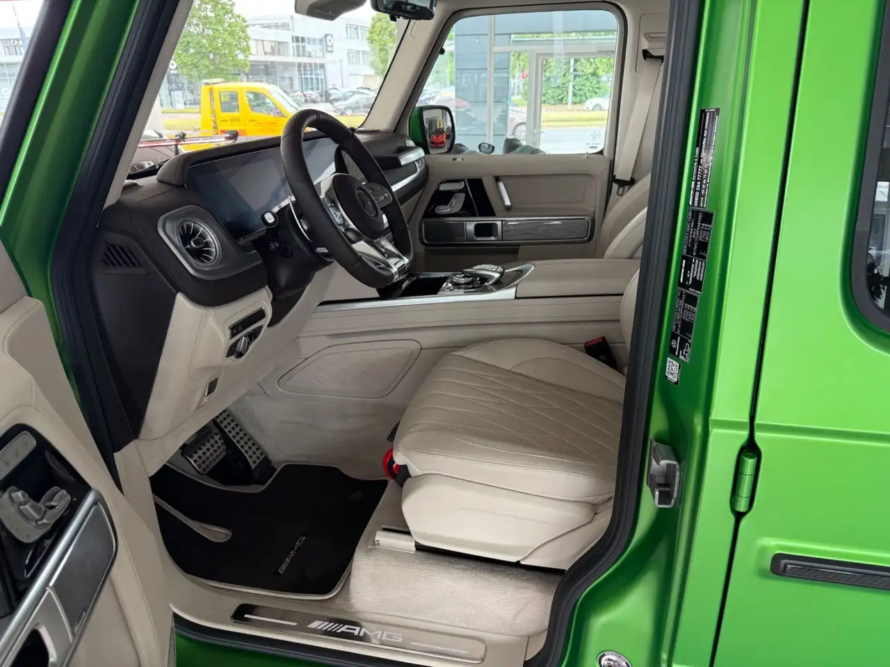 Mercedes-Benz G 63 AMG 4x4`2 GARANTIE bis 06/2028 — Vehicle gallery 14