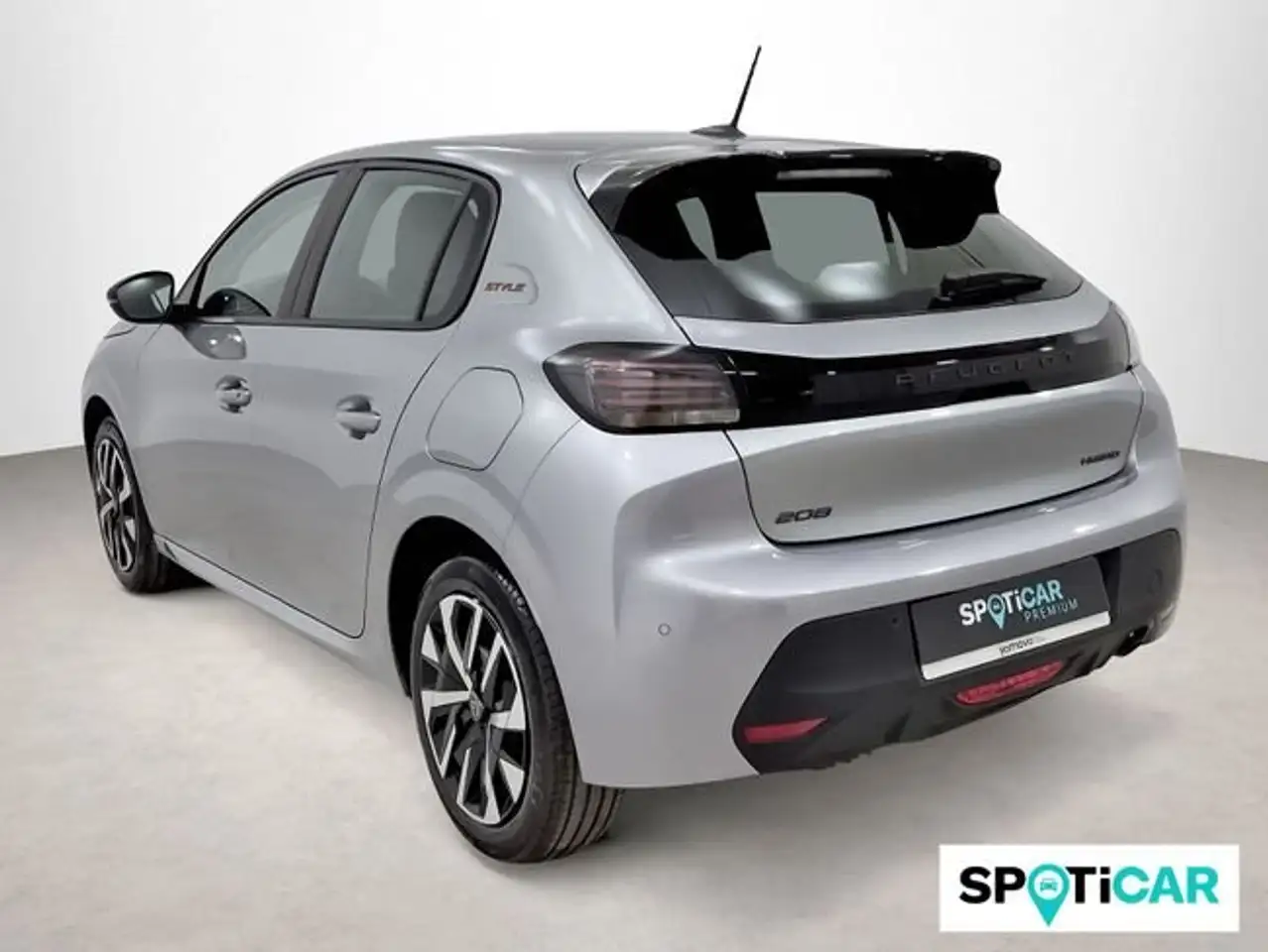 Peugeot 208 Style HYBRID 110 eDCS6 — معرض صور السيارة 2
