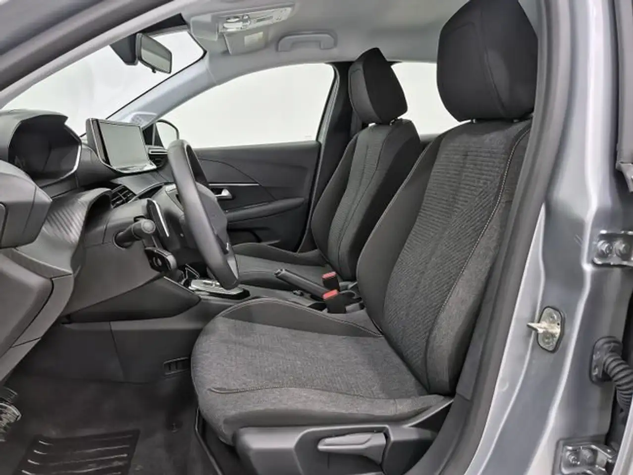 Peugeot 208 Style HYBRID 110 eDCS6 — معرض صور السيارة 8
