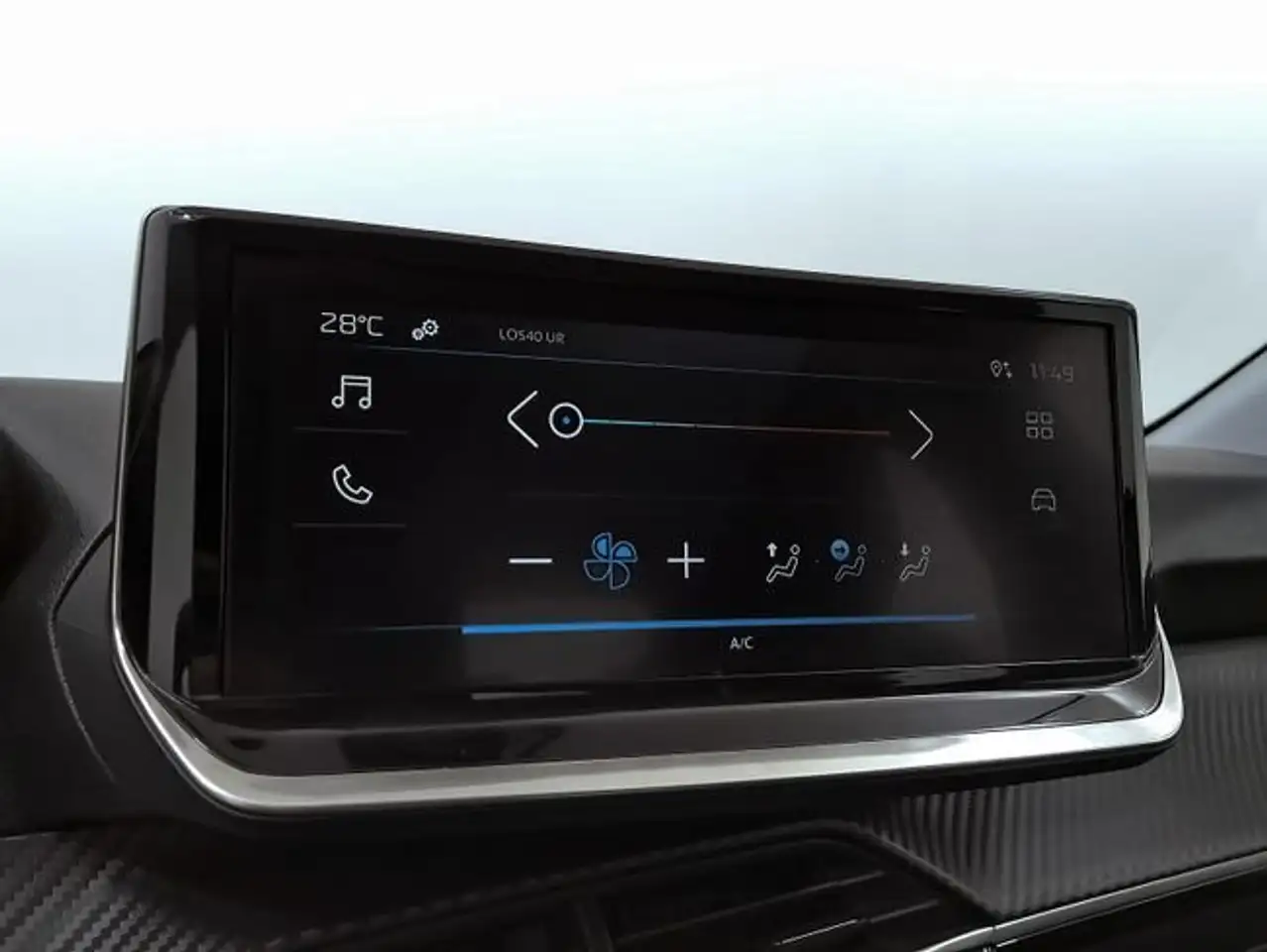 Peugeot 208 Style HYBRID 110 eDCS6 — معرض صور السيارة 21