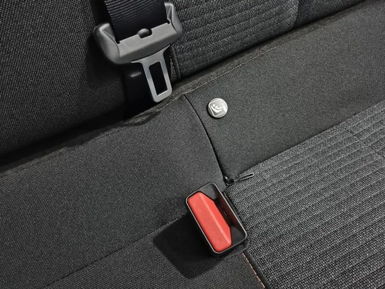 Peugeot 208 Style HYBRID 110 eDCS6 — معرض صور السيارة 28