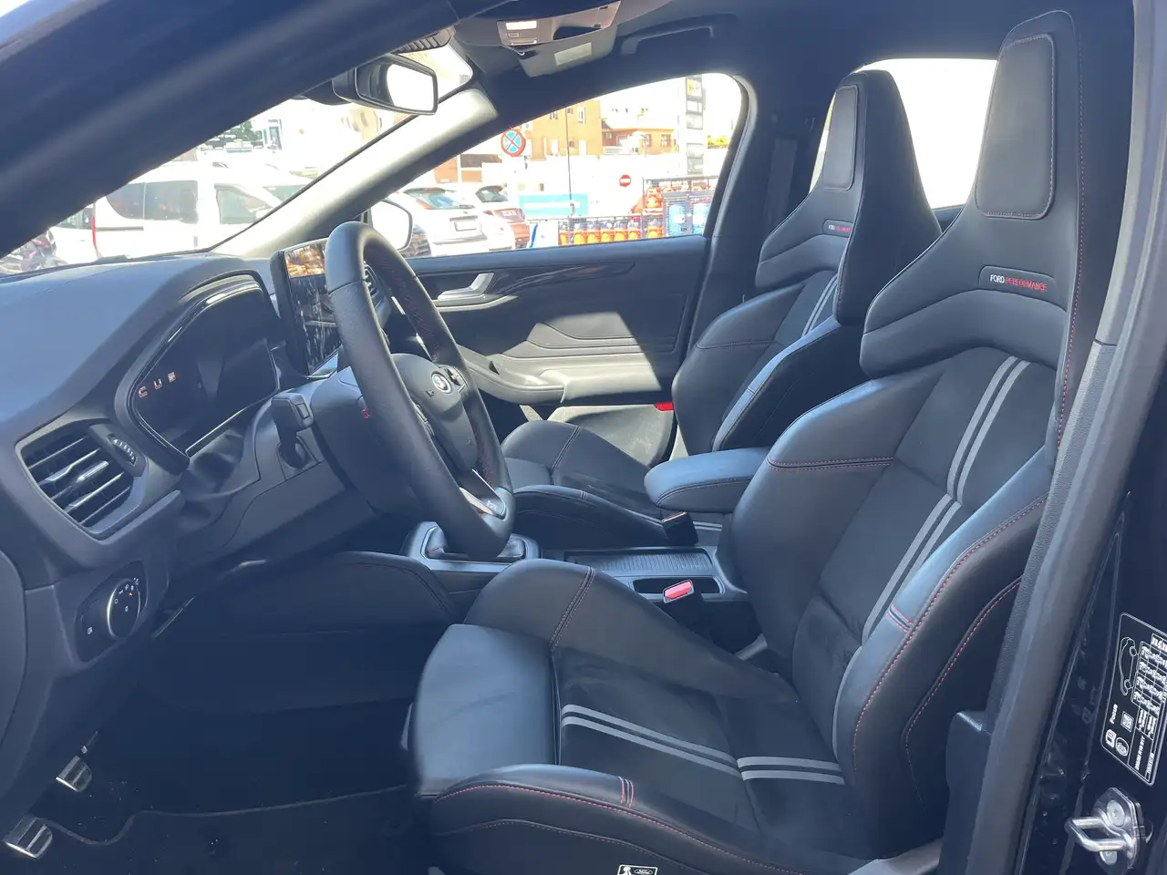 Ford Focus 2.3 Ecoboost ST — Vehicle gallery 7