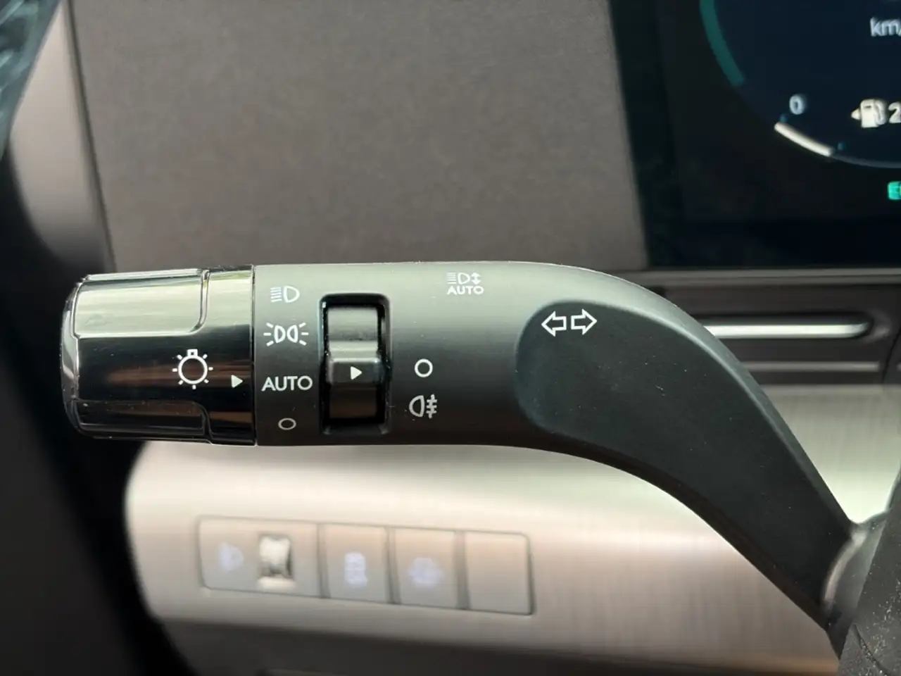 Hyundai KONA Hybrid TREND 1.6 GDI DCT *CAM*CARPLAY*LED* — Galerie du véhicule 15