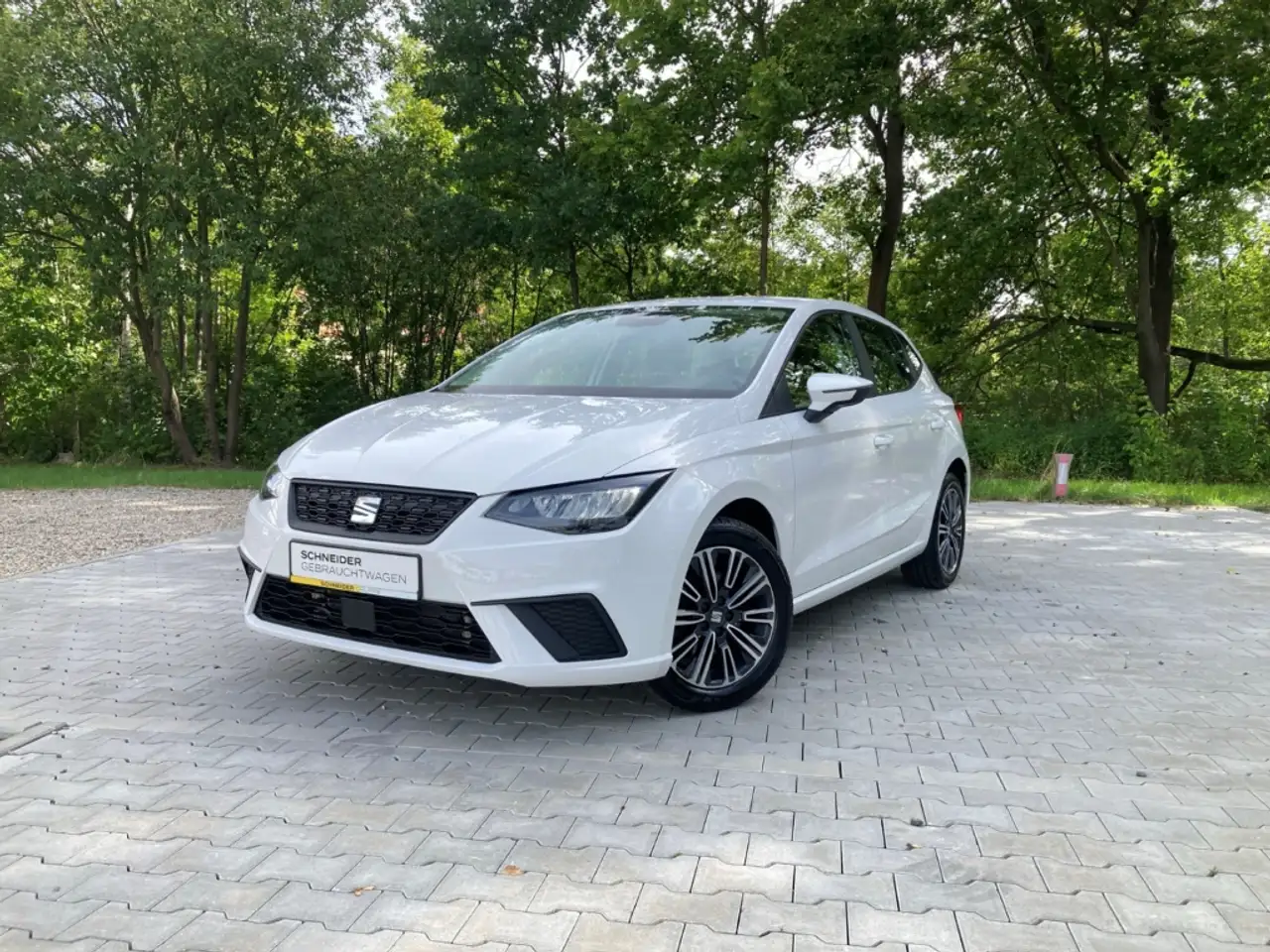 SEAT Ibiza 1.0 TSI STYLE EDITION Style Edition ACC+LED+SHZ+PD — معرض صور السيارة 24