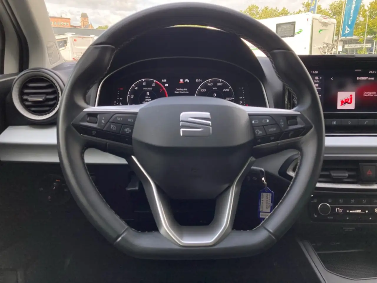 SEAT Ibiza 1.0 TSI STYLE EDITION Style Edition ACC+LED+SHZ+PD — معرض صور السيارة 15