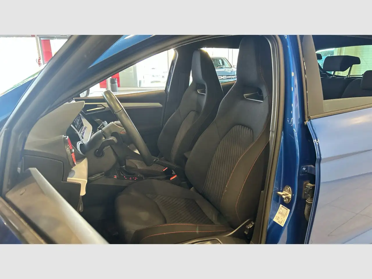 SEAT Ibiza 1.5 TSI 110kW DSG FR 40 Aniversario — معرض صور السيارة 10