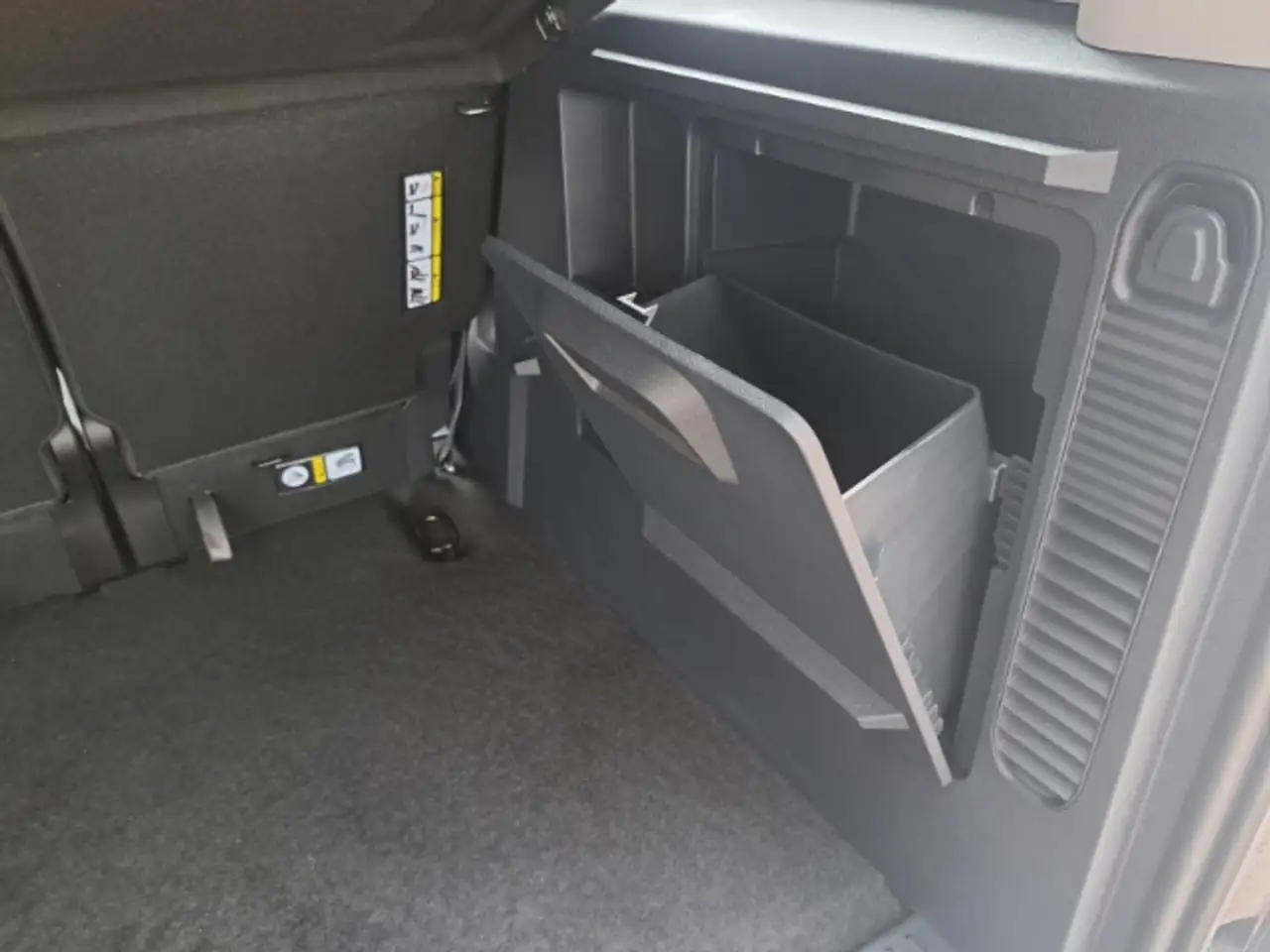 Ford Tourneo Courier Trend 1.0 EcoBoost 92 kW (125 PS) 6-Gang-Schaltget — Vehicle gallery 16