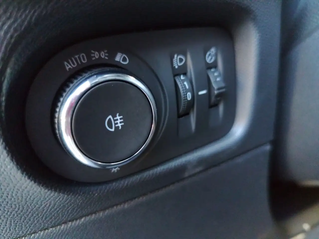 Opel Mokka GS Line 1.2 Turbo Automatik LED Navi PDC — معرض صور السيارة 23