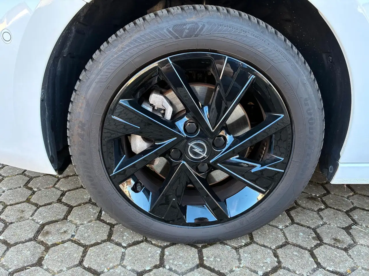 Opel Corsa F GS — Galerie du véhicule 14