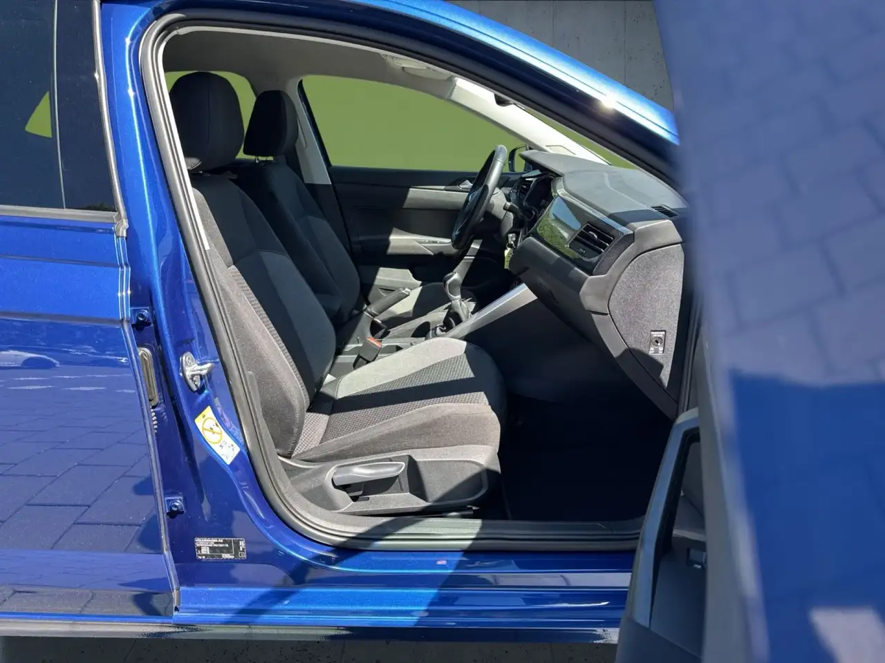 Volkswagen Polo Life 1.0 TSI ACC/AppCon/Clima/SHZ/LED/Bluet — Galería del vehículo 15