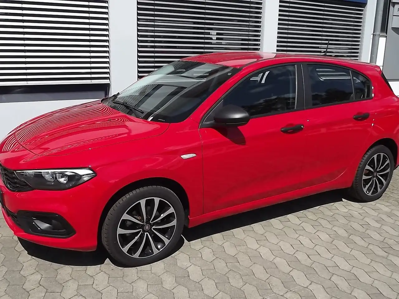 Fiat Tipo 1.5 GSE Hybrid — معرض صور السيارة 9