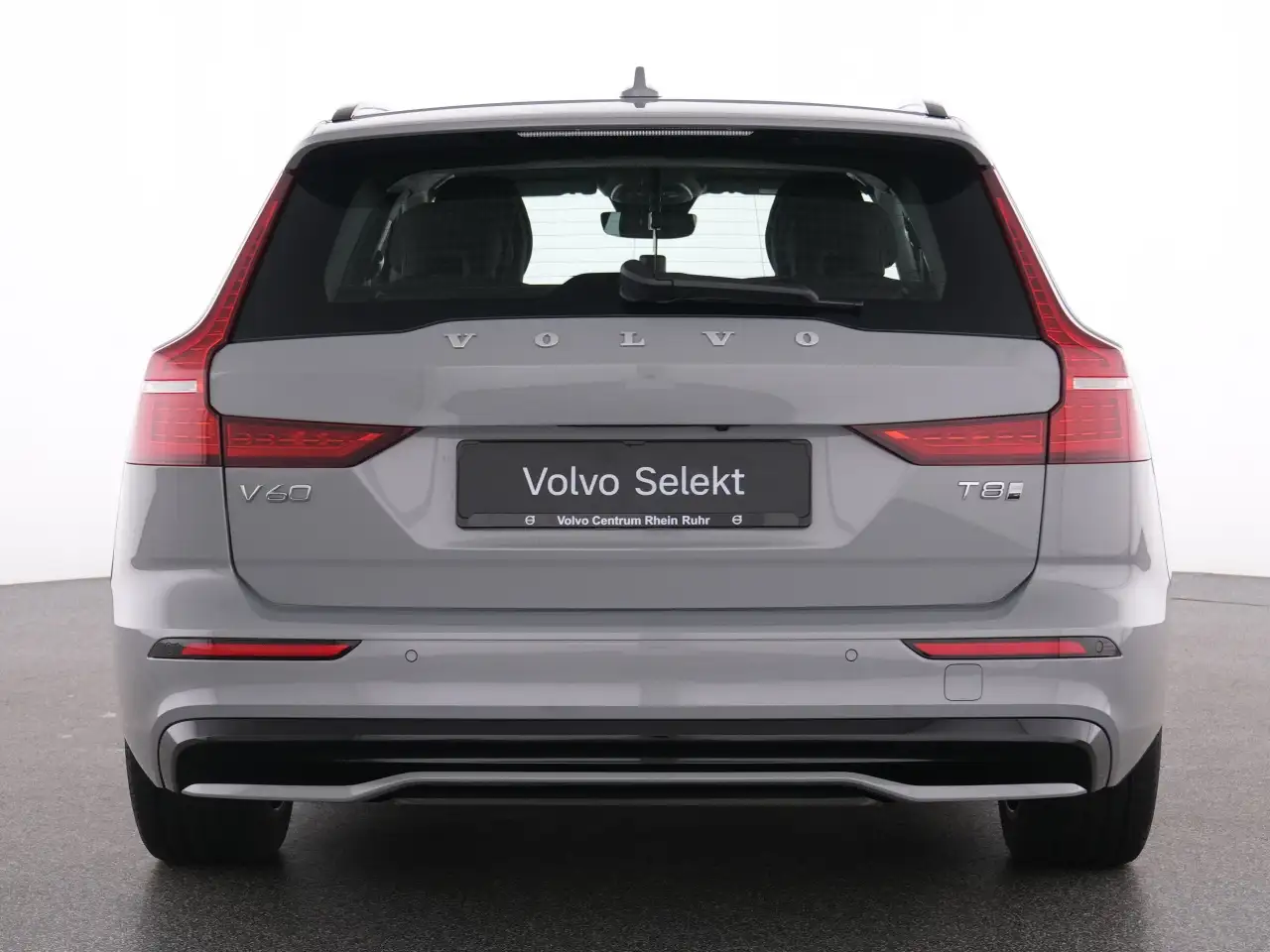Volvo V60 T8 Recharge Plus Dark+LEDER+MEMRY+KAM+BLIS+ — معرض صور السيارة 16