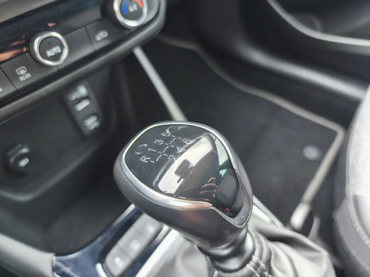 Opel Crossland X Crossland / LED / Wenig KM / Kamera / Allwetter — Galería del vehículo 19