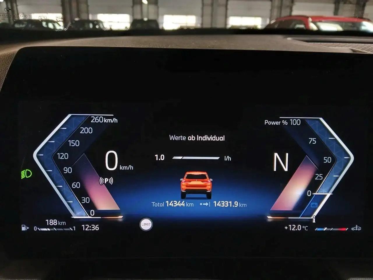 BMW X1 sDrive 18i Premium HarmanKardon LED Kamera — معرض صور السيارة 7