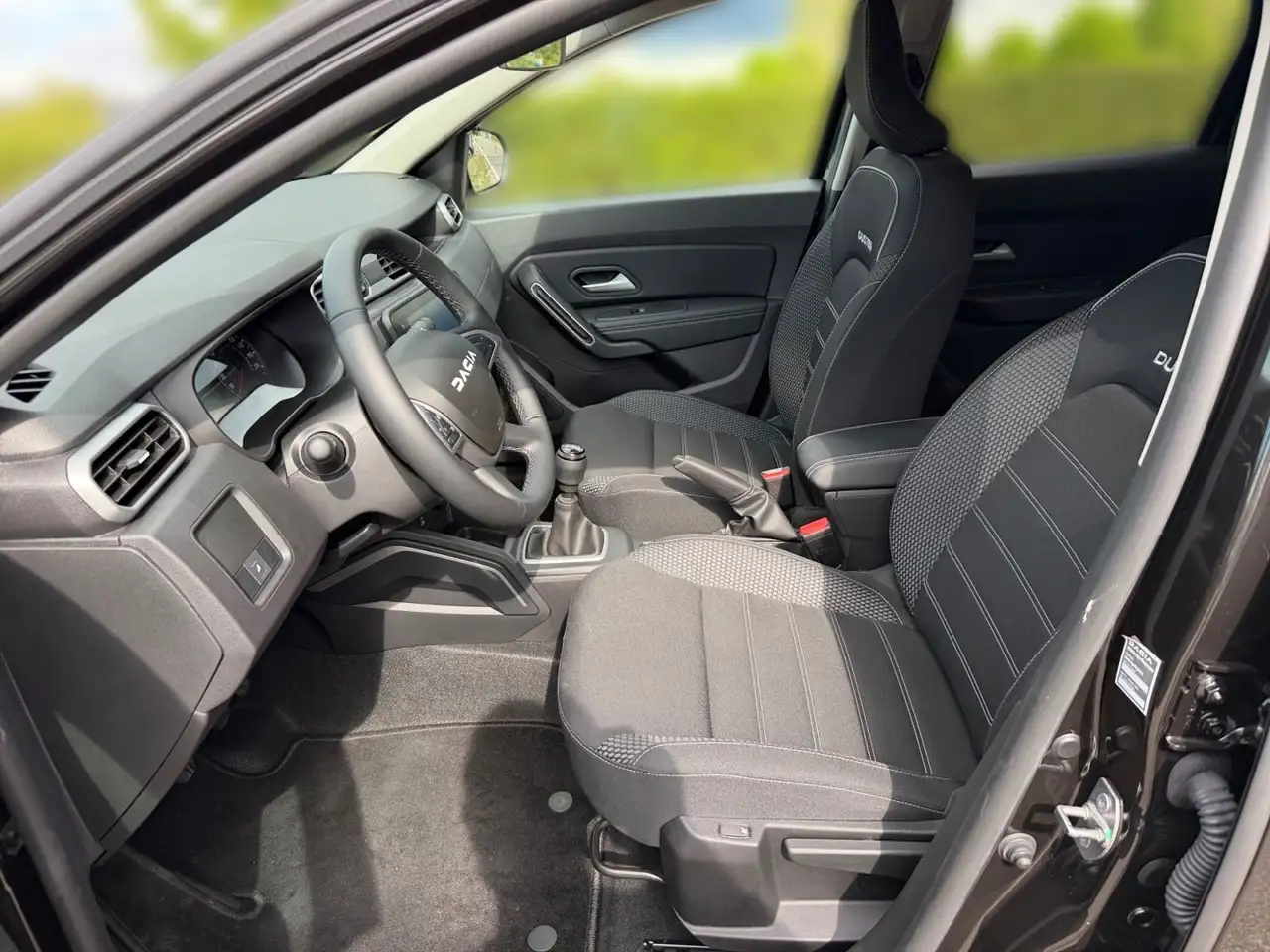 Dacia Duster II 1.3 TCe 130 Journey 2WD KAMERA*NAVI*SH — معرض صور السيارة 7