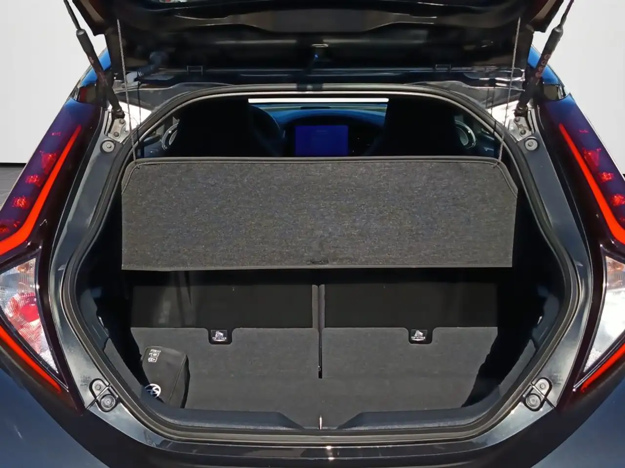 Toyota Aygo X S-CVT Explore JBL + Komfort-Paket — معرض صور السيارة 14