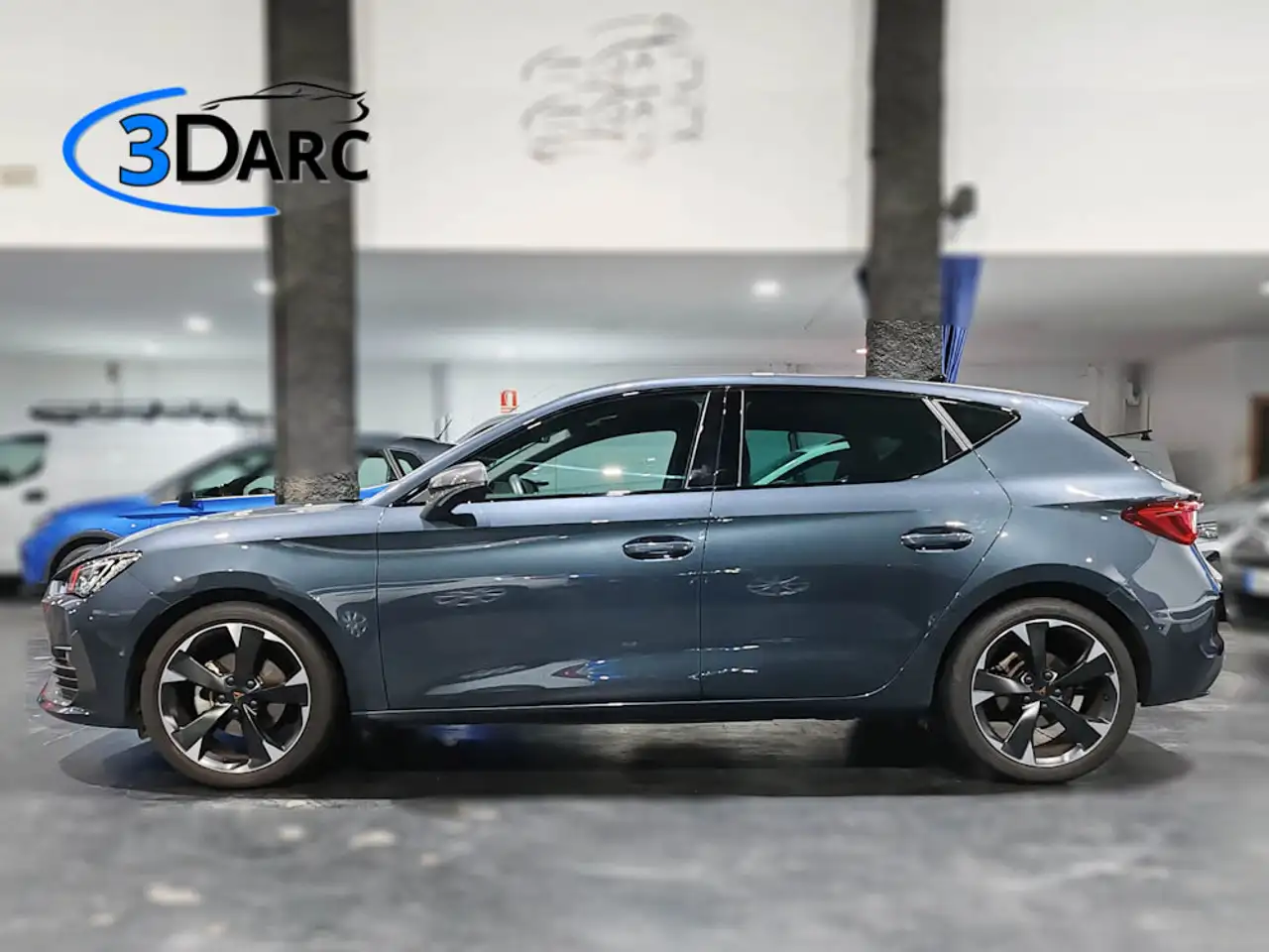 CUPRA Leon 1.5 eTSI 110 DSG — Galerie du véhicule 9