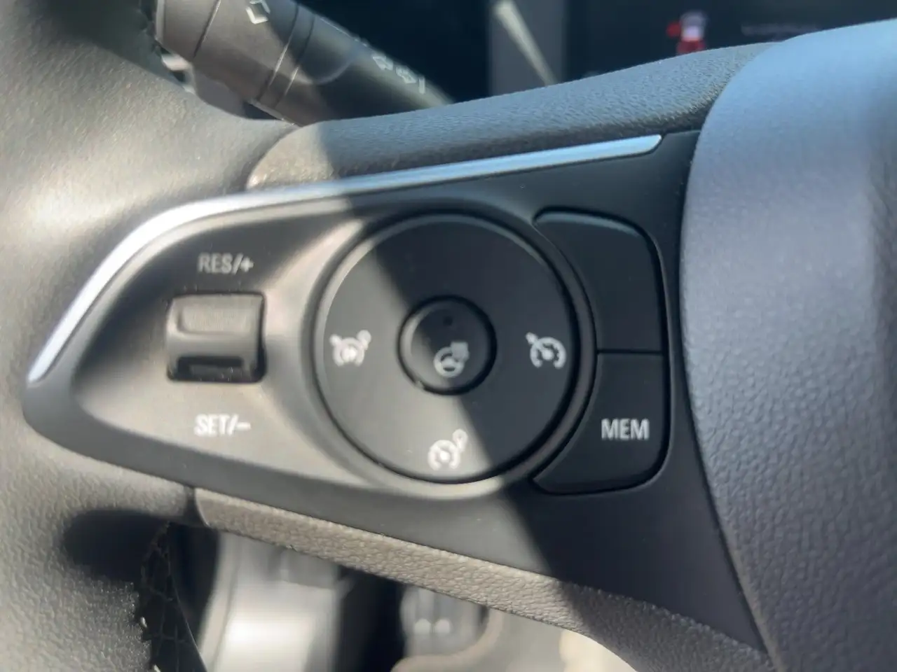 Opel Mokka 1.2 Elegance LED/SHZ/LHZ/PDC/Kamera — Vehicle gallery 16