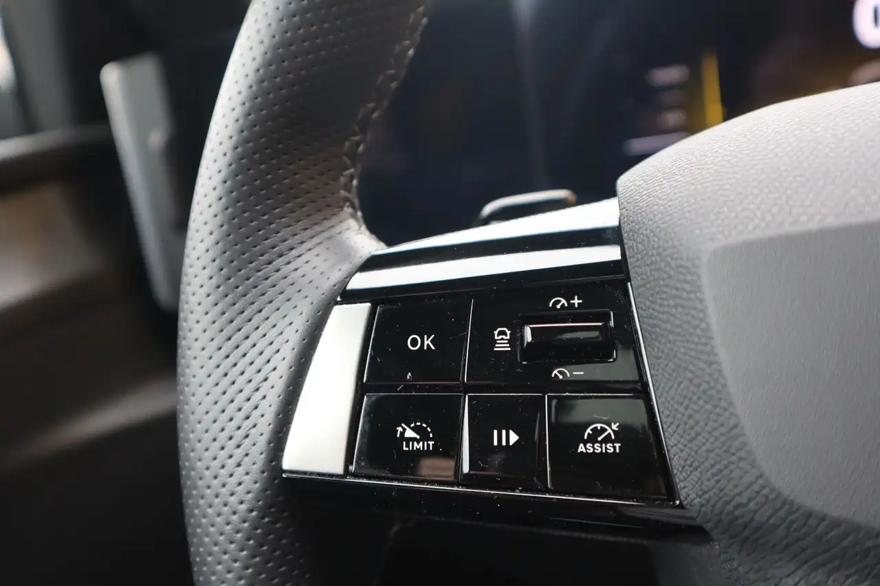 Opel Astra Sports Tourer 1.6 PHEV GSe AHK Navi Matrix — معرض صور السيارة 11
