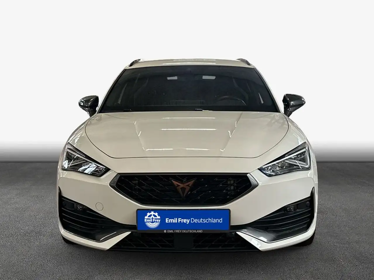 CUPRA Leon Sportstourer 2.0 TSI DSG VZ — Galería del vehículo 3