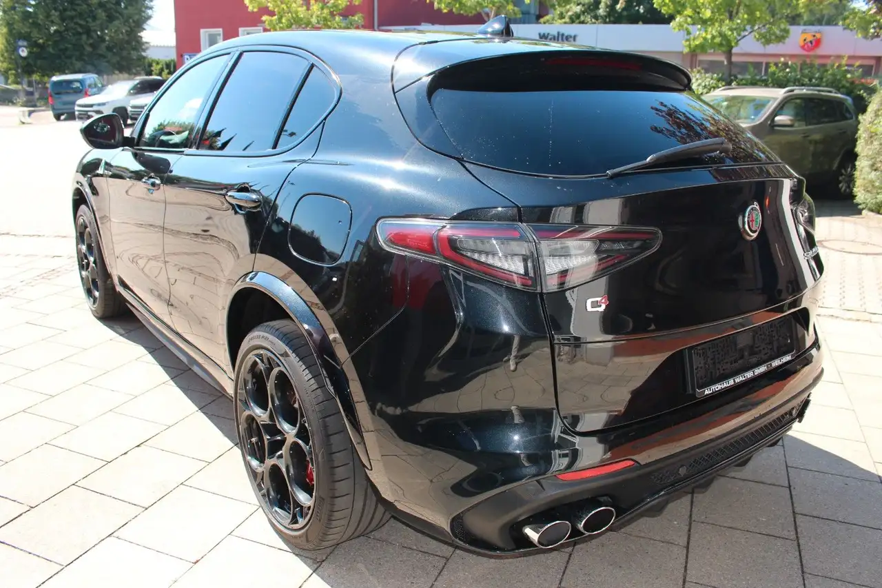 Alfa Romeo Stelvio Quadrifoglio Q4 LED_MATRIX/We.Gar.03-28 — Vehicle gallery 5
