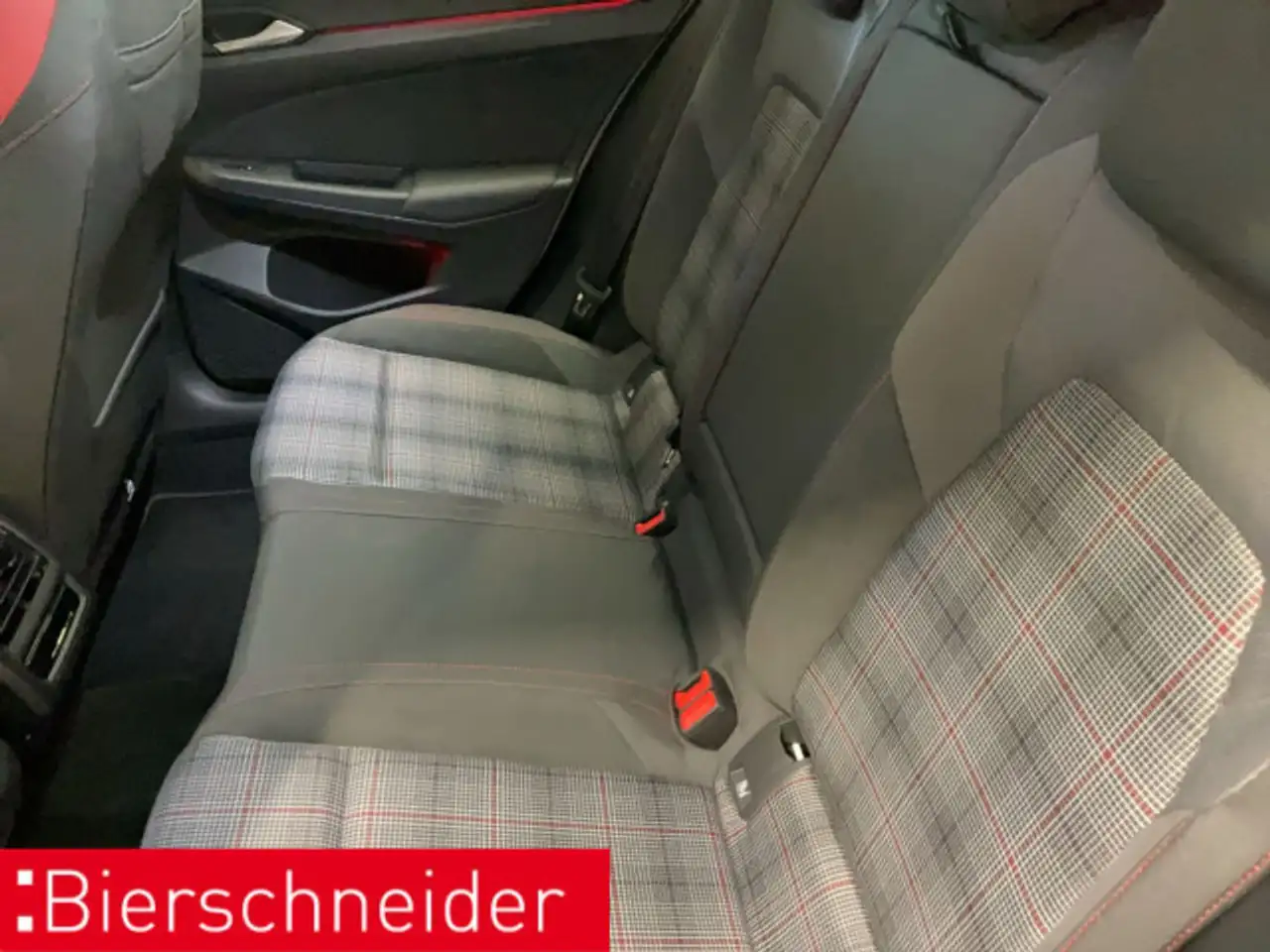 Volkswagen Golf GTI Golf 8 GTI 2.0 TSI DSG LED+ ACC NAVI SHZ — معرض صور السيارة 13