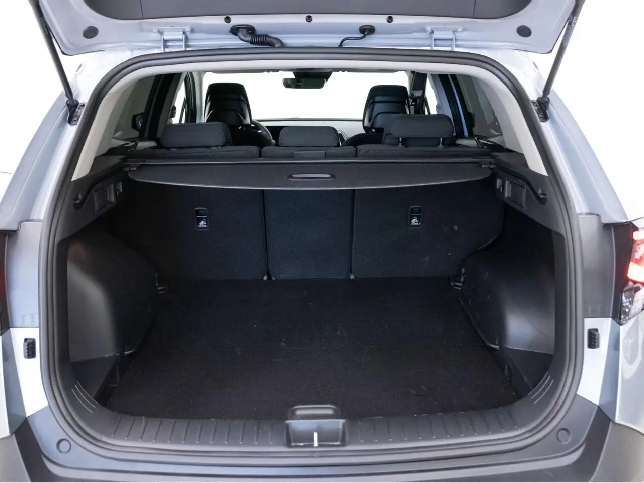 Kia Sportage 1.6 T-GDi HEV 171kW (230CV) Drive 4x2 — Galerie du véhicule 21