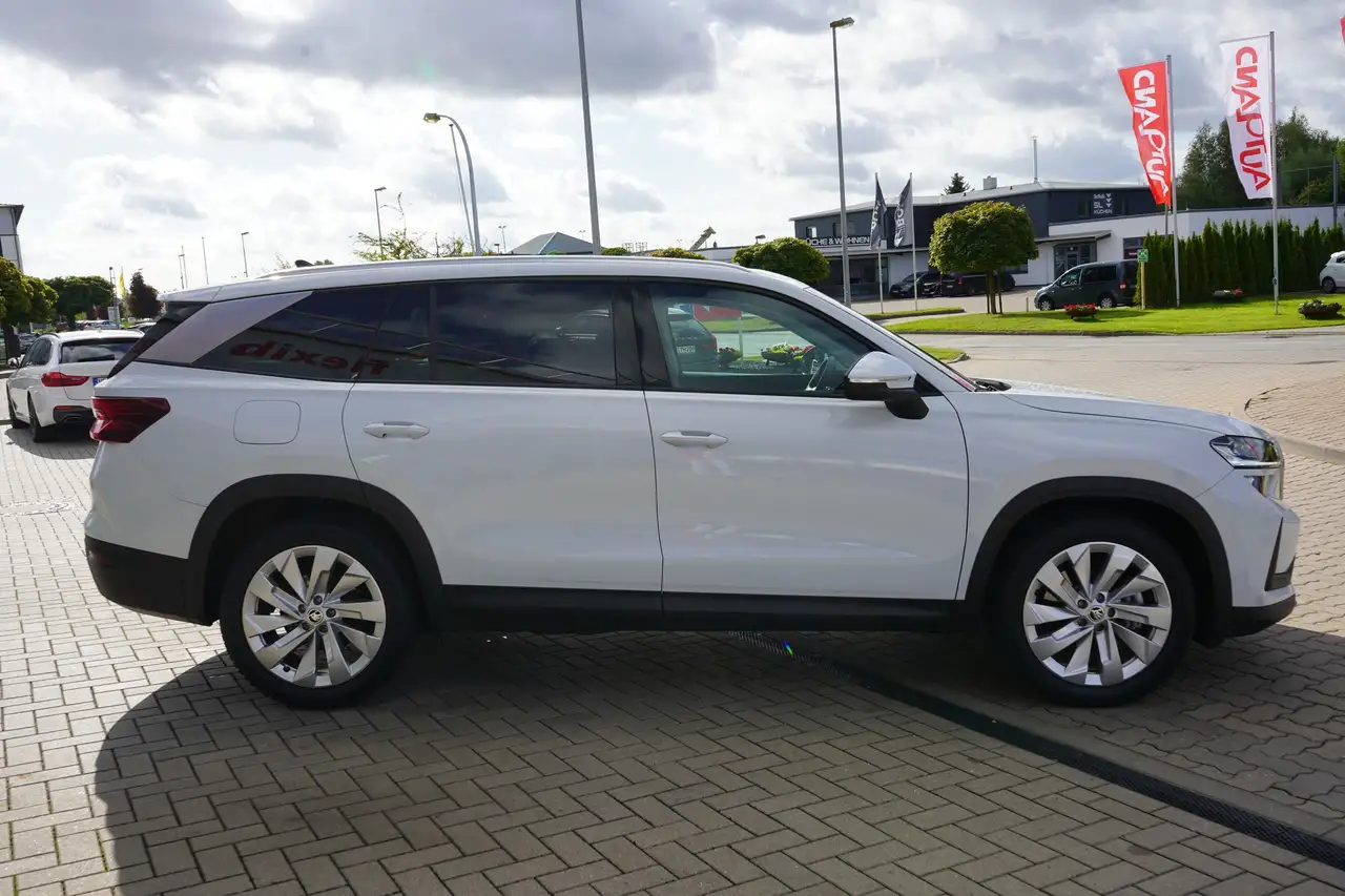 Skoda Kodiaq 1.5 TSI Navi Memory Totwinkel Panorama — Galería del vehículo 7