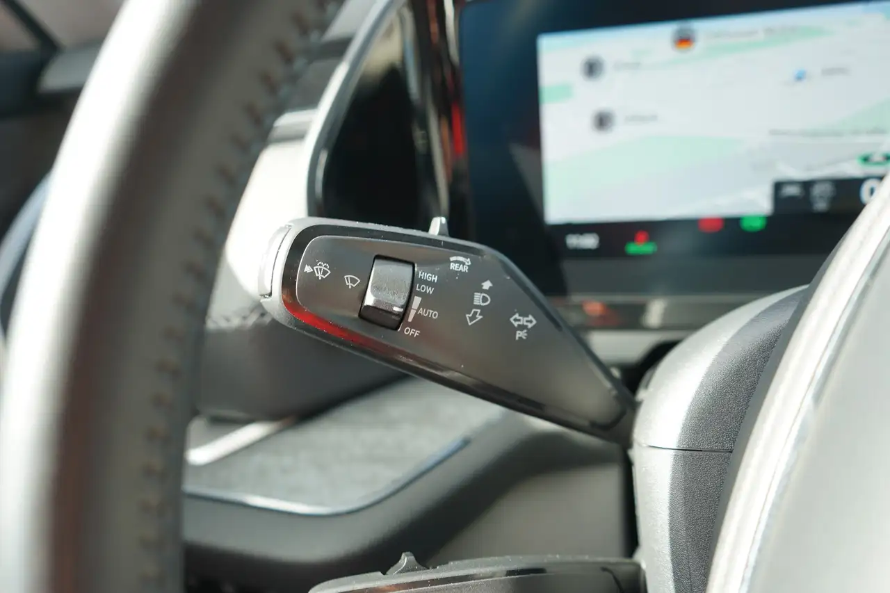 Skoda Kodiaq 1.5 TSI Navi Memory Totwinkel Panorama — Galería del vehículo 27