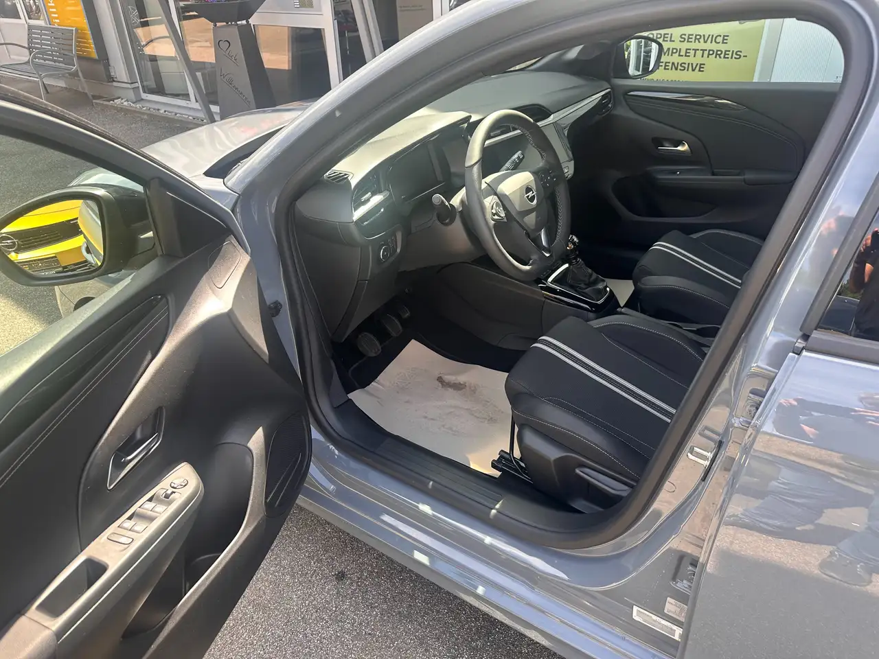 Opel Corsa GS Navi Multimedia Rückfkamera SitzLenkradheiz — Galería del vehículo 15