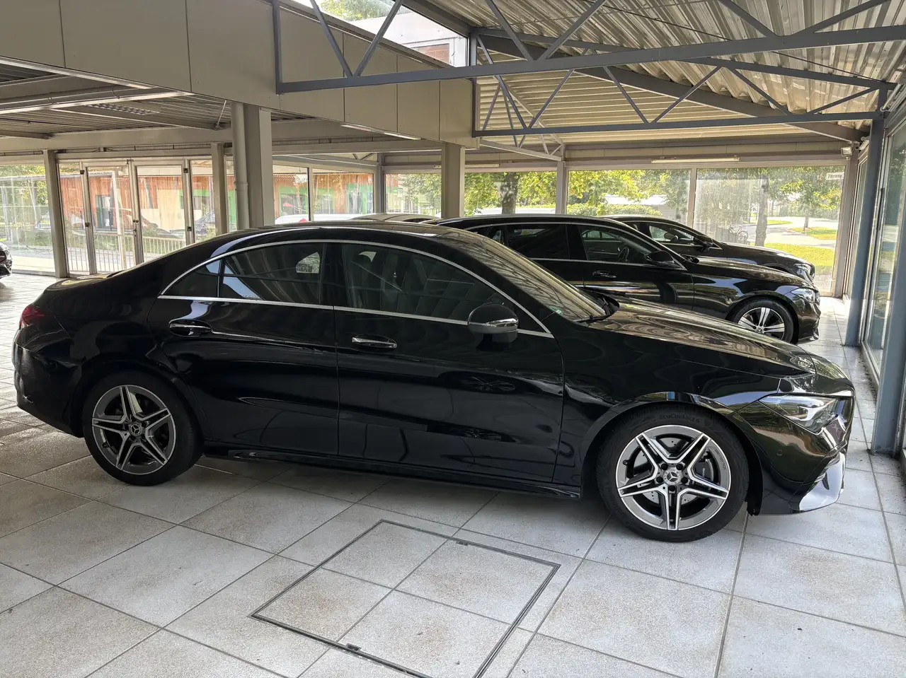 Mercedes-Benz CLA 200 AMG Line Advanced Plus Winter-Paket KEYLESS-GO — Galería del vehículo 4