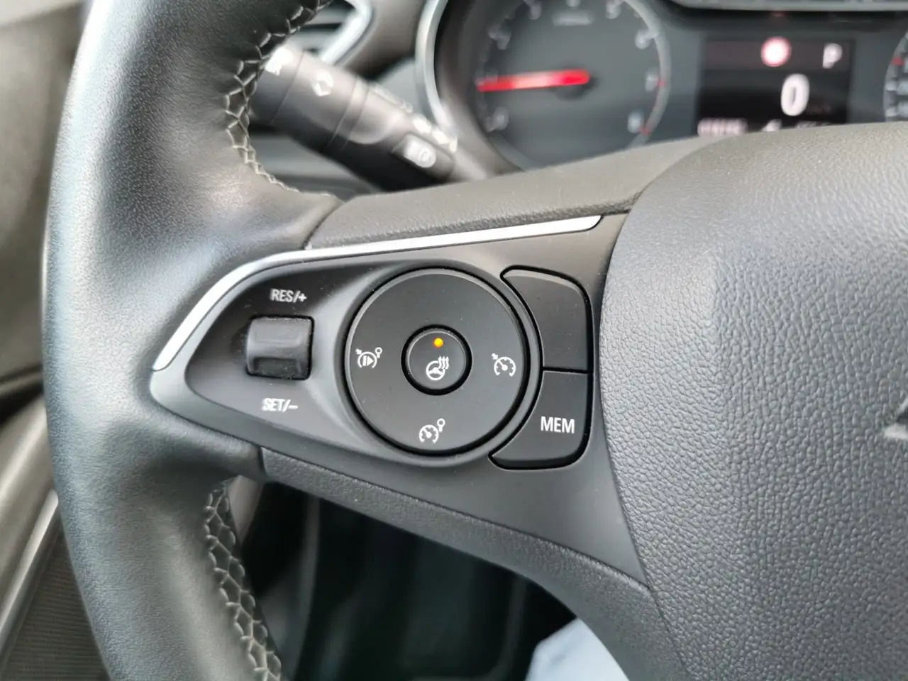 Opel Crossland Elegance Autom. Navi|Kamera|Sitzheizung — Galerie du véhicule 12