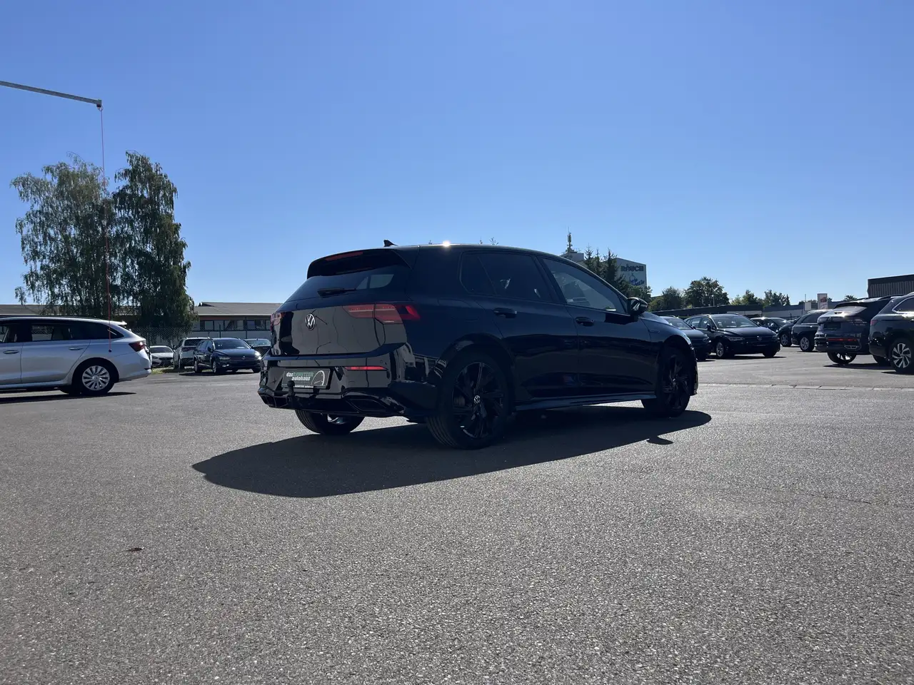 Volkswagen Golf 1.5 TSI DSG R-Line 2,99% Fin. AHK Navi TravelAssi — Vehicle gallery 7
