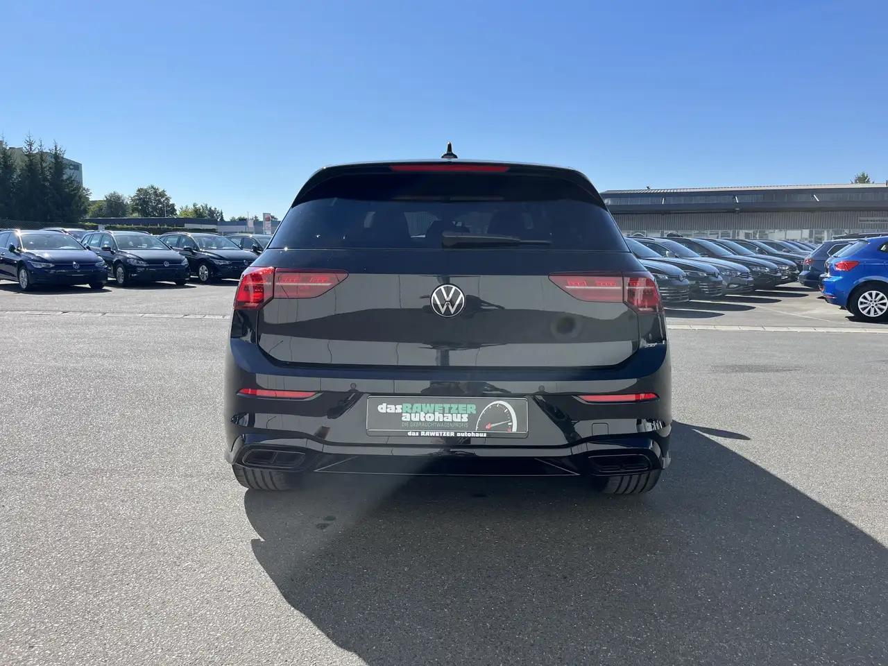 Volkswagen Golf 1.5 TSI DSG R-Line 2,99% Fin. AHK Navi TravelAssi — Vehicle gallery 9