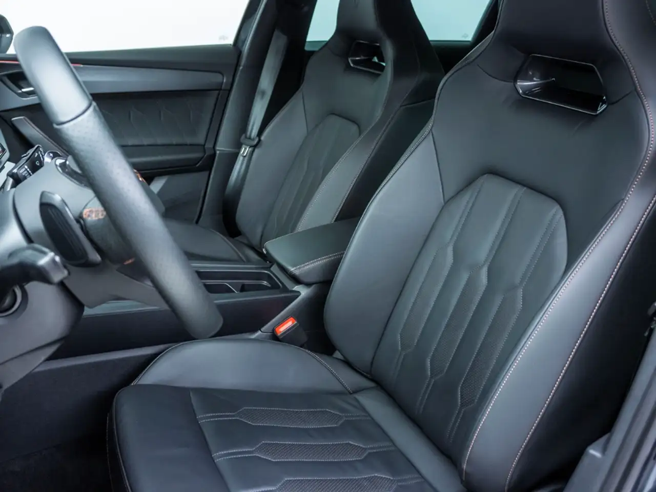 CUPRA Leon Sportstourer VZ Lederausstattung Automatik Navi PD — معرض صور السيارة 19