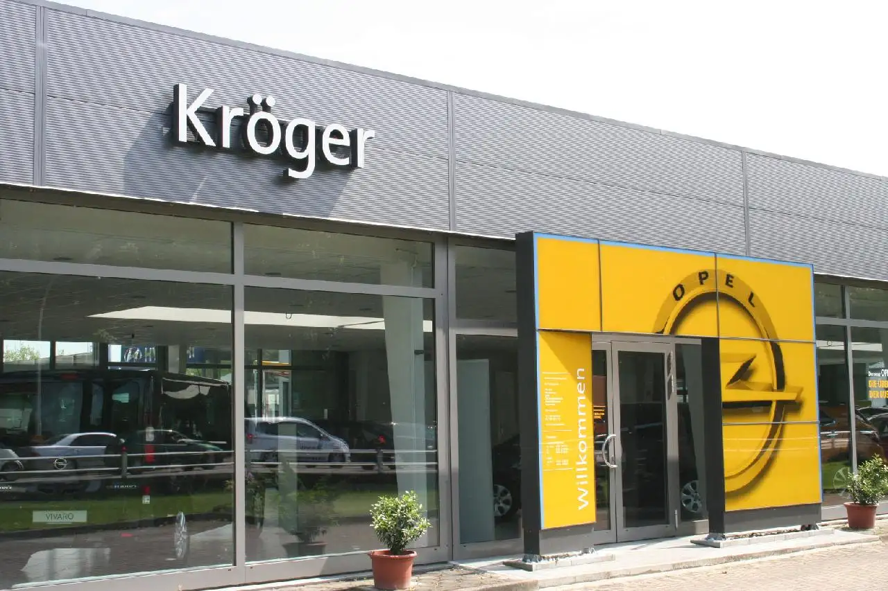Opel Corsa GS 48V Mildhybrid DCT-Getriebe — Schenefeld