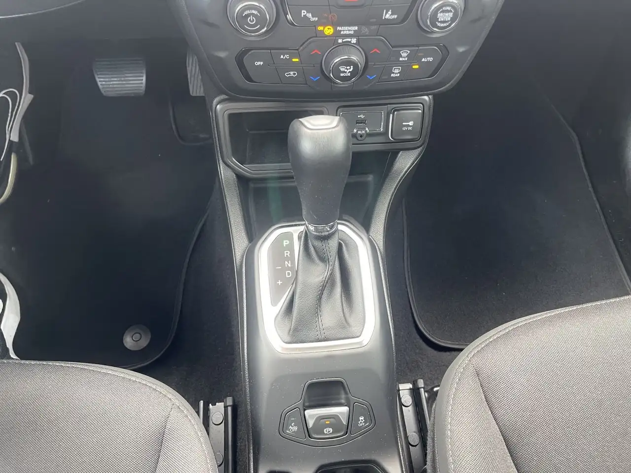 Jeep Renegade Limited 1,5 MHEV Mild Hybrid LED — Vehicle gallery 23