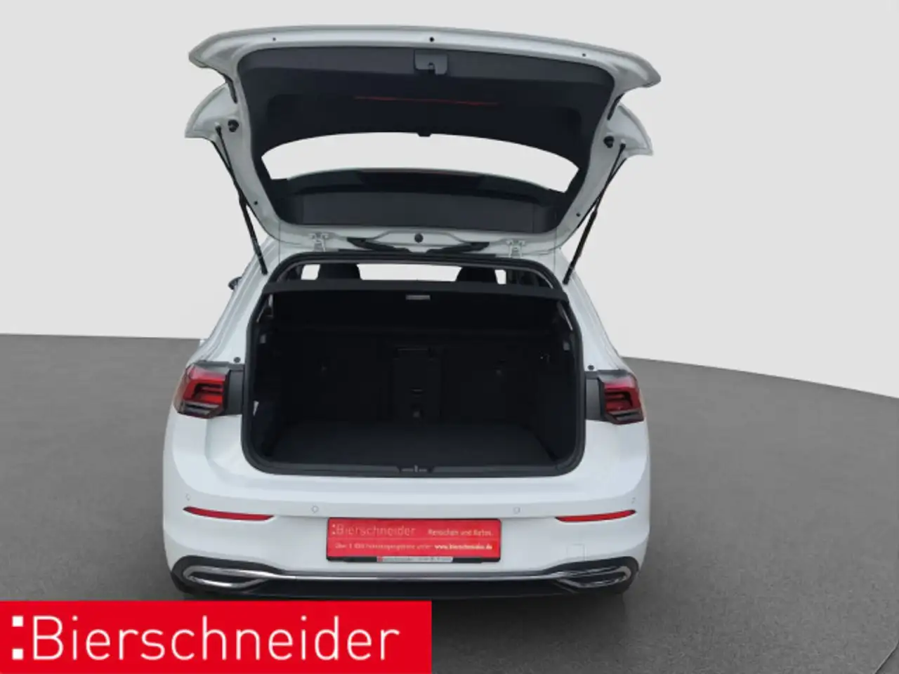 Volkswagen Golf 8 1.0 TSI Move ACC LED SHZ ALU PDC — Vehicle gallery 20