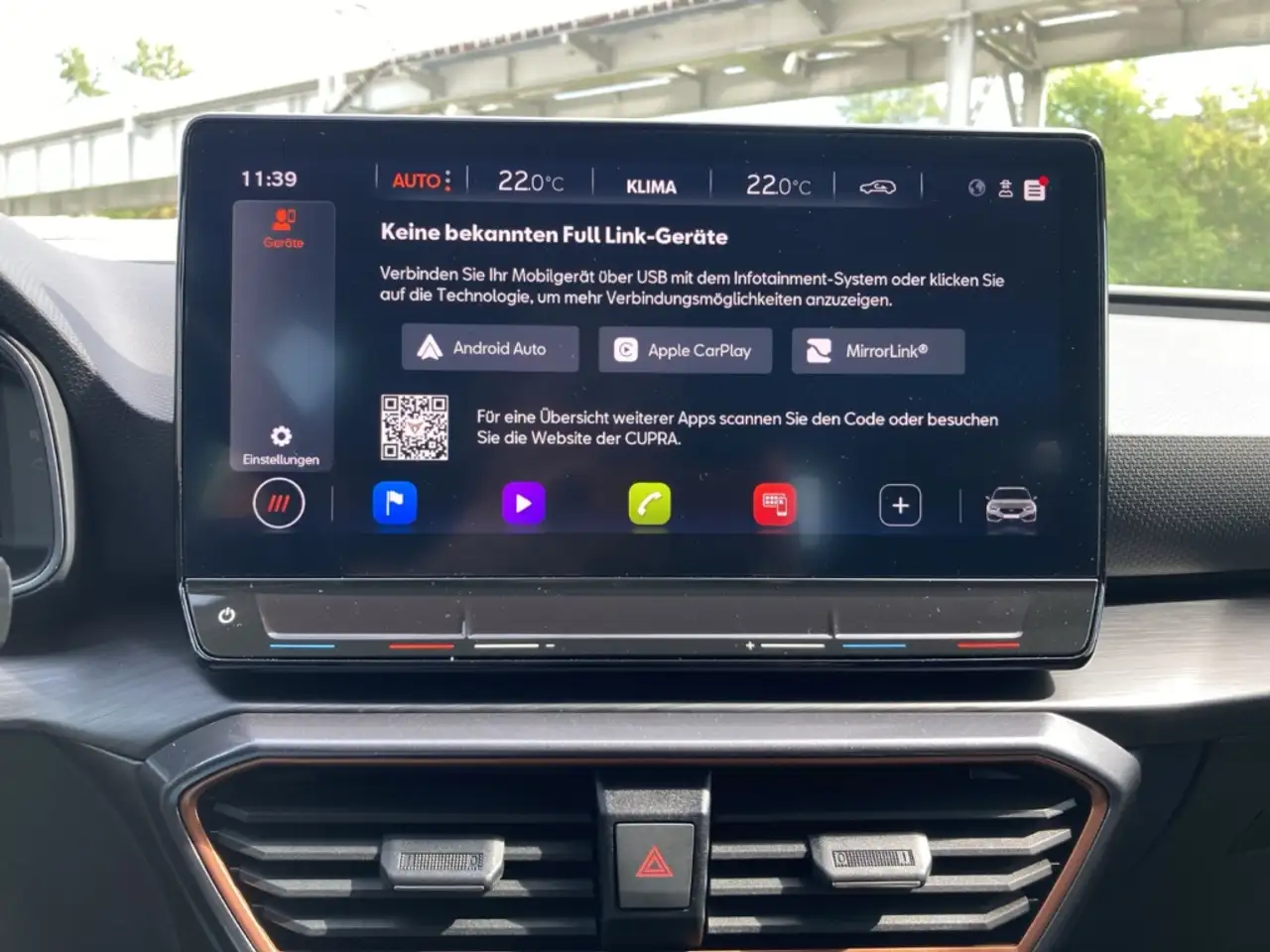 CUPRA Leon SPORTSTOURER 2.0 TSI DSG 4DRIVE VZ ACC+NAVI — Galería del vehículo 28