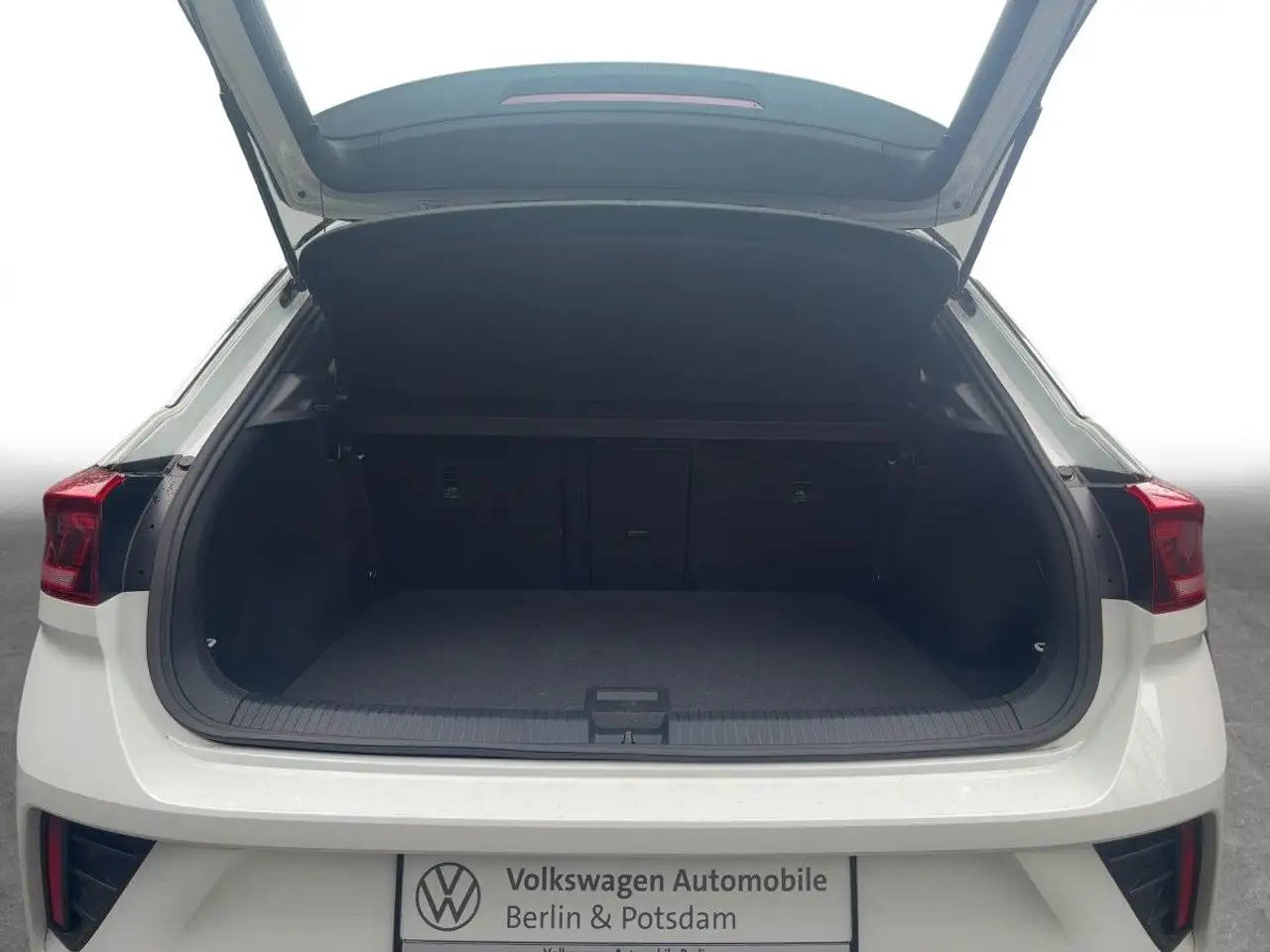 Volkswagen T-Roc 1.5 TSI DSG R-Line App-Con. LED ACC SHZ — معرض صور السيارة 16