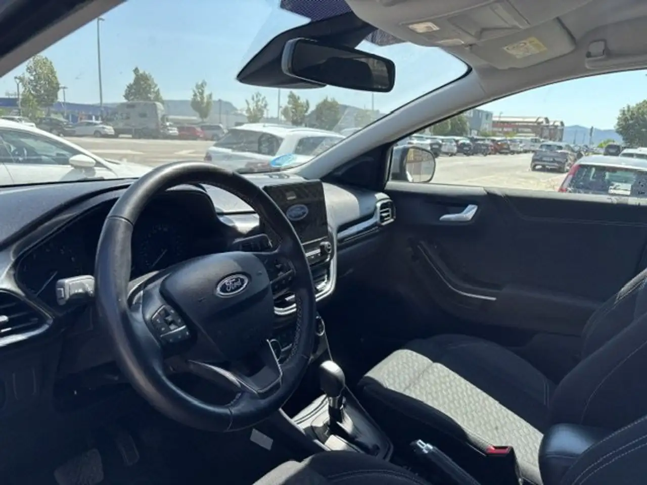 Ford Puma 1.0 EcoBoost MHEV Titanium Aut. 125 — Galería del vehículo 11