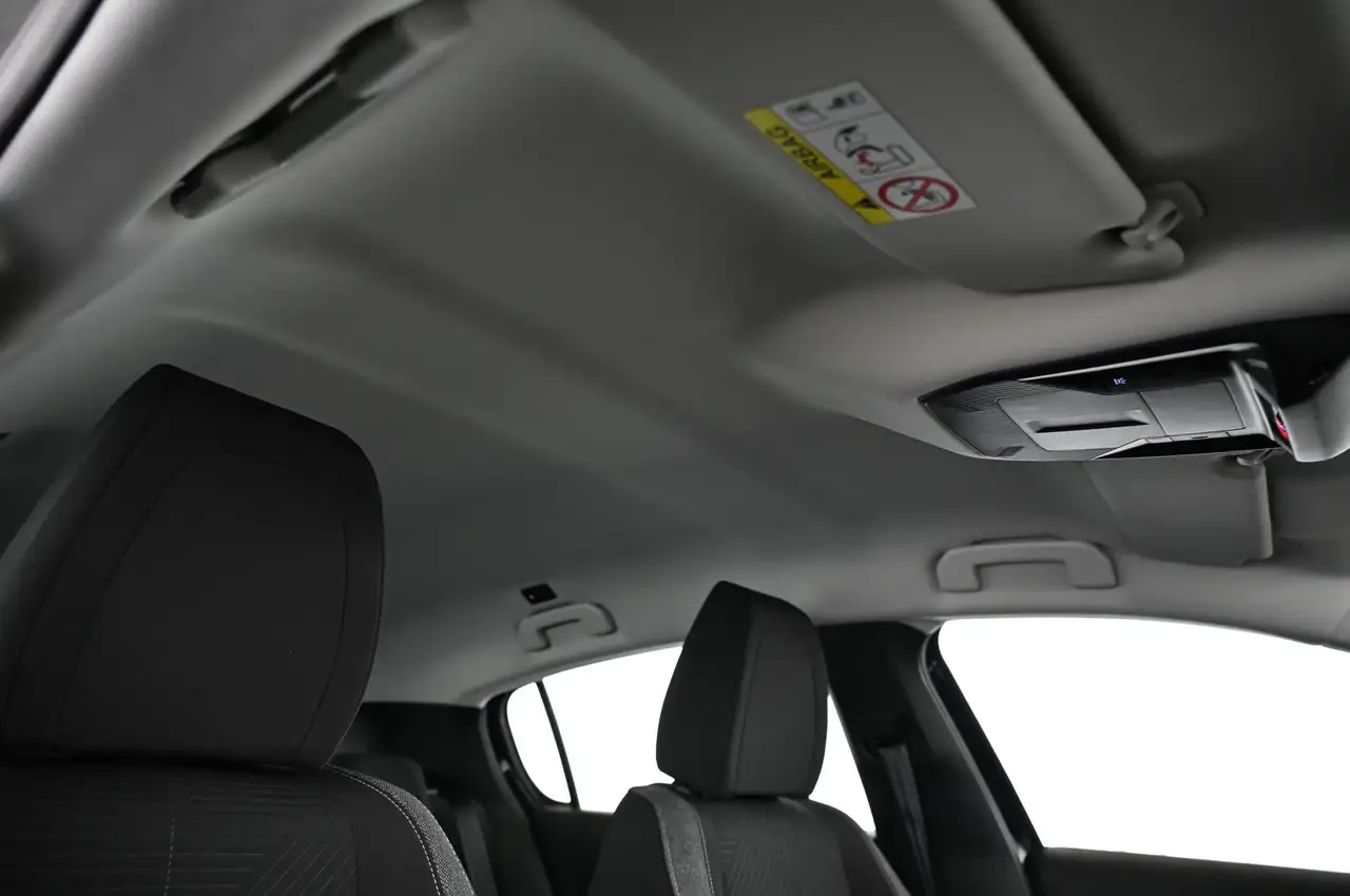 Peugeot 308 1.2 130 e-THP EAT8 Active-Pack LED/CAR-PLAY/ 16 — Galería del vehículo 28