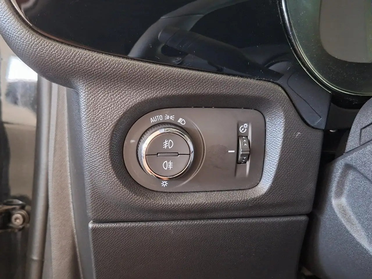 Opel Corsa F 1.2 Turbo GS LED+Navi+SHZ+Kam.+KeyLess — Vehicle gallery 9